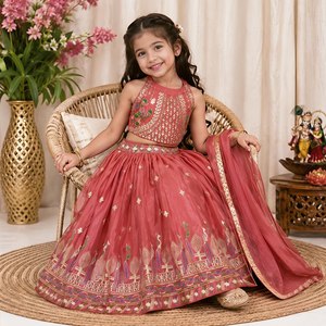 Ensemble Lehenga Choli avec broderies lourdes, robe traditionnelle longue pour mariage et fêtes d'hiver pour filles et enfants - Product Image 2