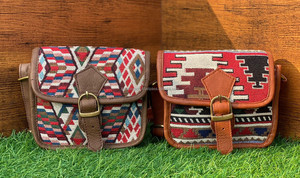2025กระเป๋าหนัง kilim สะพายไหล่สำหรับผู้หญิงดีไซน์เนอร์แฟชั่นลายชนเผ่ากระเป๋าถือขนาดเล็ก - Product Image 4