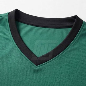 Maillot de sport col en V haute performance à manches courtes respirant pour l'entraînement des clubs sportifs - Product Image 3