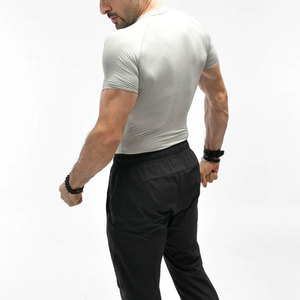 T-shirts de compression en jersey 100% coton, imprimés en sérigraphie personnalisée, manches courtes, légers, respirants, séchage rapide pour hommes - Product Image 5