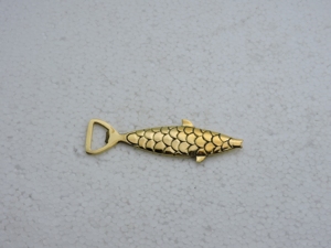 Abridor de botellas de diseño recién fabricado con mango de resina, abridor de botellas de acero inoxidable con mango de resina al mejor precio al por mayor. - Product Image 6