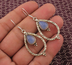 ต่างหูเงินแท้ 925 ประดับพลอยธรรมชาติหลากสี รุ่นห้อยระย้า อะเมทิสต์ ซิทริน เพอริดอท โทแพซ เหมาะสำหรับงานแต่งงานและงานปาร์ตี้ - Product Image 1