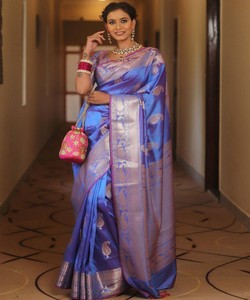 Sari de Seda de Alta Calidad Listo para Enviar, Estilo Tradicional Indio Banarasi, Sari Drapeado con Patrón en el Borde para Ceremonias y Fiestas - Product Image 1