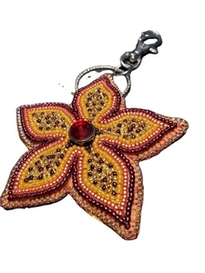 Porte-clés oiseau en perles de tissu multicolores vibrantes, breloque de sac brodée, accessoire de mode mignon et réglable, porte-clés polyvalent - Product Image 5