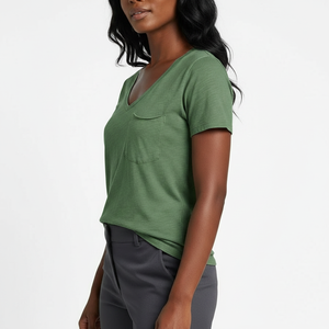 Camiseta de Manga Corta con Cuello en V y Bolsillo para Mujer, Corte Holgado, Algodón Suave y Ligero, Etiqueta Personalizada, Proveedor Mayorista OEM - Product Image 3
