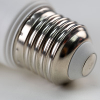 Ampoule LED 9W A19 E27 3500K Blanc Chaud Non Dimmable AC 220V Base Plastique CRI80 3000lm Energy Star Télécommande