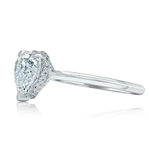 Anillo de Compromiso Vintage con Diamante Cultivado en Laboratorio Tishya de 3.10 Ct, Corte Radiante, G/VS1, Oro Blanco de 14K - Product Image 1