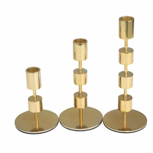 Vente en gros de porte-bougie abstrait artisanal en aluminium doré |   Support de bougie flottant moderne pour la décoration de la maison et des hôtels - Product Image 5
