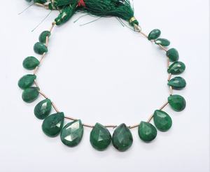 Perles d'émeraude facettées en forme de poire, perles de corindon émeraude, perles de pierres précieuses émeraude, perles d'émeraude facettées pour la création de bijoux - Product Image 3