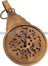 Astrolabio de Latón Antiguo Puro, Calendario Árabe, Instrumento de Navegación Náutica, Decorativo, Vintage, Coleccionable - Product Image 3