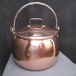 Olla de Cobre Elegante con Tapa, Cacerola Grande para Servir y Cocinar, Utensilios de Cocina Premium para Uso en Hoteles y Restaurantes - Product Image 1