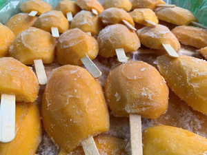 Mangue congelée IQF mangue en dés au meilleur prix et qualité Mme Selina - Product Image 2