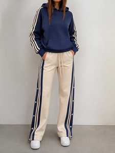 Conjunto Deportivo Ligero de Algodón 100% para Mujer, Azul Marino, con Capucha, Estampado 2 en 1, Manga Larga, Bolsillos Laterales con Diseño de Puntos/Leopardo, Corte Holgado, Casual - Product Image 3