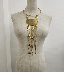 Collar de Latón Pulido Tradicional HF CRAFTS HFC-0448 Hecho a Mano de Alta Calidad con Acabado Elegante para Boda, Collar con Colgante de Latón - Product Image 5