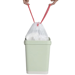 ถุงขยะพลาสติกแบบมีเชือกรูดกันรั่วจุได้ง่ายม้วนเก็บได้ปรับแต่งได้ตามต้องการใช้ในครัวเรือนจัดการขยะจากโรงงานเวียดนาม - Product Image 5