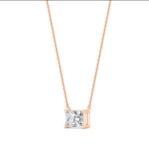 Pendentif solitaire en or rose 9 carats avec diamant de laboratoire taille radiant de 0,73 carats, pureté VS+, couleur E-F, à quatre griffes - Product Image 4