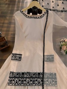 Ivory White Salwar Kameez Suit Set Natural Crape Thread Embroidery Work <b>Top</b> and Pant With Organza Silk Thread With Lace Dupatta - Product Image 2