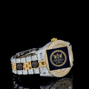 นาฬิกาอัตโนมัติ Imperial Jewels Luxury Sport สีเหลืองทอง ประดับเพชรโมอิสซาไนต์เต็มเรือน พร้อมเข็มบอกวันที่ สายสแตนเลส สไตล์ฮิปฮอป - Product Image 3