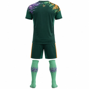 Uniformes de Fútbol Personalizados de Alto Rendimiento para Hombres y Jóvenes: Conjunto de Fútbol de Poliéster Interlock Transpirable de Secado Rápido - Product Image 2