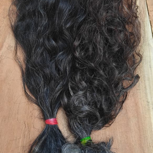 Cabello Humano Remy Indio Crudo Gris Plateado con Cutícula Alineada para un Acabado Sin Enredos y Duradero, Doble Trama a Máquina - Product Image 4