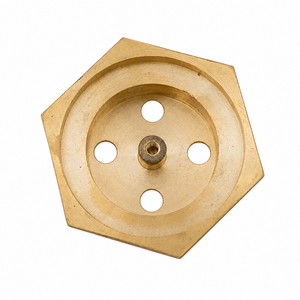 หน้าแปลนทองเหลืองขัดเงา Lucky Brass สำหรับชิ้นส่วนทำความร้อน ขนาด 1.25 นิ้ว BSP พร้อมรู 4 รู สำหรับท่อขนาด 8.5 มม. ติดตั้งในงานอุตสาหกรรมอย่างปลอดภัย - Product Image 3