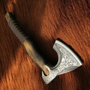 Hacha Vikinga con Mango de Madera, Hecha a Mano por THEWIZ CRAFTS, Acero con Alto Contenido de Carbono, para Bricolaje y Cocina, con 3 Años de Garantía - Product Image 4