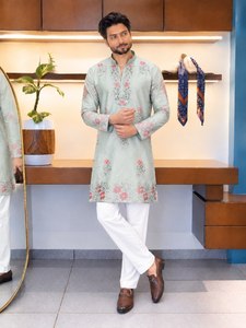 Costume indien pakistanais traditionnel pour homme, Kurta Kurti brodé, orné de fleurs et de perles, pour les fêtes et les mariages - Product Image 3