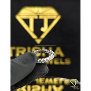 Anillo solitario de moissanita VVS con corte radiante premium, plata de ley 925, joyería de compromiso de Trisha Jewels - Product Image 6