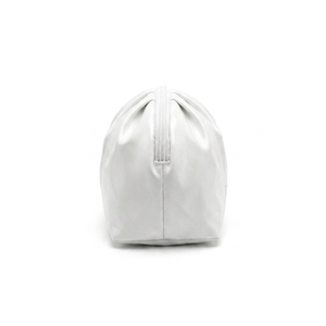 Noun Lady White Nylon Cosmetic Bag Medium Size Zipper Closure Portable Letter Pattern Simple Style - Product Image 2