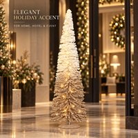 Sapin de Noël mince pré-éclairé avec dégradé ombré et finition pailletée champagne pour la décoration de la maison, des hôtels, des événements et des fêtes