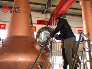 Système de chaire à alambic double en cuivre personnalisable de 2000 L pour whisky <span class=keywords><strong>single</strong></span> <span class=keywords><strong>malt</strong></span> premium - Product Image 2
