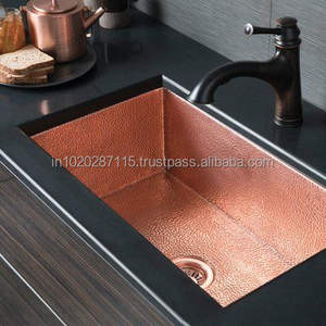 Fregadero de cocina de cobre clásico hecho a mano con cuenco rectangular profundo y textura martillada para cocinas elegantes de campo - Product Image 1