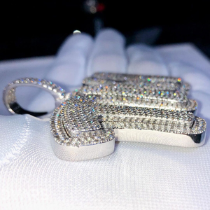 Colgante de Letra Inicial Personalizada Estilo Hip Hop, Moissanita VVS, Plata de Ley 925, Bañado en Rodio, Diseño Iced de Lujo con Engaste de Garra - Product Image 3