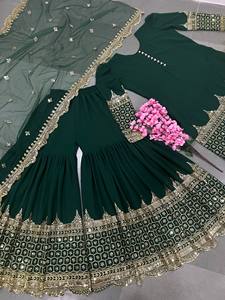 Conjunto Sharara de Georgette Sintético de Lujo para Mujer con Bordado de Lentejuelas de 5mm y Botones Potli - Product Image 6