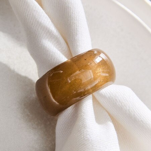 Anillo de Servilleta de Resina Personalizado, Anillo de Servilleta Circular Transparente de Lujo, el Más Vendido y en Tendencia para Decoración de Mesa - Product Image 1