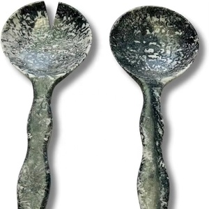 Ensemble de serveurs à salade en résine Artizon Studio, résistant au lave-vaisselle, au micro-ondes et au four, ustensiles de cuisine durables personnalisés - Product Image 1