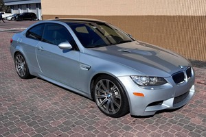 BMW M3 Coupé 2010, autos usados de alta calidad, listos para exportación, suministro al por mayor. - Product Image 3