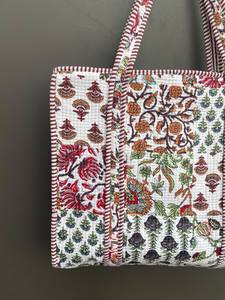 Floral Quilted Cotton Tote Bag Reusable <b>Canvas</b> <b>Shopper</b> Bag with Zipper for Women Daily Shopping Travel - Product Image 3