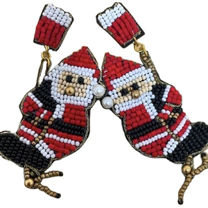 Boucles d'oreilles brodées à la main avec des perles de rocaille personnalisées pour filles, d'Inde, par MD HANDICRAFTS - Product Image 5