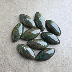 Cabujón de Hematita Natural en Forma de Marquesa, con Base Plana y Calibrado, para la Elaboración de Joyas - Product Image 1