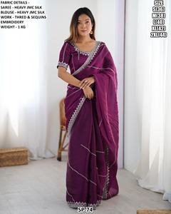 Elegante y Encantador Saree Tradicional de Seda JMC Sin Arrugas para Invierno, Ideal para Diwali, Bodas y Fiestas - Product Image 1