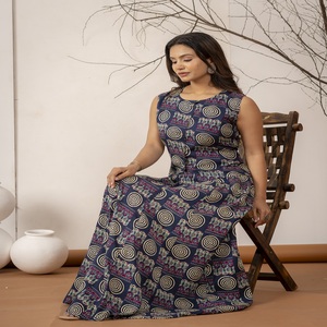 ชุดเซ็ตเสื้อพิมพ์ลายและกระโปรงยาวสำหรับผู้หญิง ชุดกระโปรงผ้าฝ้ายสไตล์ชาติพันธุ์แบบไม่มีแขนสำหรับสุภาพสตรี - Product Image 2