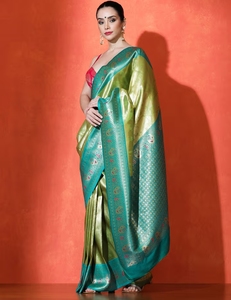 KV <b>Green</b> <b>Silk</b> Woven Saree With Unstitched Blouse - Product Image 2