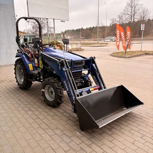 Tractor Farmtrac 26 Pro 4WD que ofrece una eficiencia de combustible excepcional, comodidad de operación y un rendimiento agrícola confiable. - Product Image 4