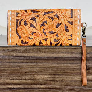 Carteras de mano de cuero genuino hechas a mano con nuevo diseño floral para mujer, con tarjetero para efectivo y tarjetas ATM, y correa de muñeca larga para uso diario. - Product Image 5