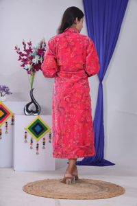 Bata de terciopelo floral rosa para mujer, de longitud completa, manga larga, cuello en V, cierre con cordón, suave y acogedora, ropa de dormir de invierno - Product Image 4