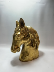 Sculpture d'animal en métal moulé sous pression plaqué or de luxe, figurine décorative, statue, décoration de salon, bureau, table, style moderne - Product Image 3
