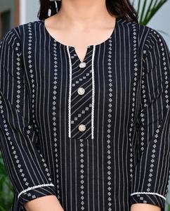 ชุดเซ็ต 2 ชิ้น ลายพิมพ์ดอกไม้สีดำ ผ้าฝ้าย แขนสามส่วน ความยาวระดับน่อง ลายบล็อกพิมพ์ สำหรับผู้หญิง - Product Image 5