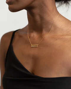 Collar de Oro Amarillo con Diamante Cultivado en Laboratorio en Forma de Barra - Product Image 2