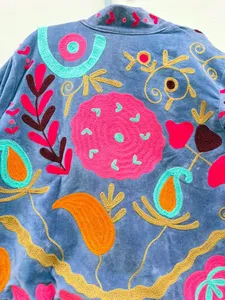 Chaqueta de Terciopelo Azul Rey Hecha a Mano para Mujer, Elegante, con Cuello Mao Abierto por Delante, Lujosa, de Manga Larga, Abrigo de Invierno - Product Image 6